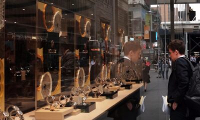 The Watchmaker That Set Out to Lose Sales