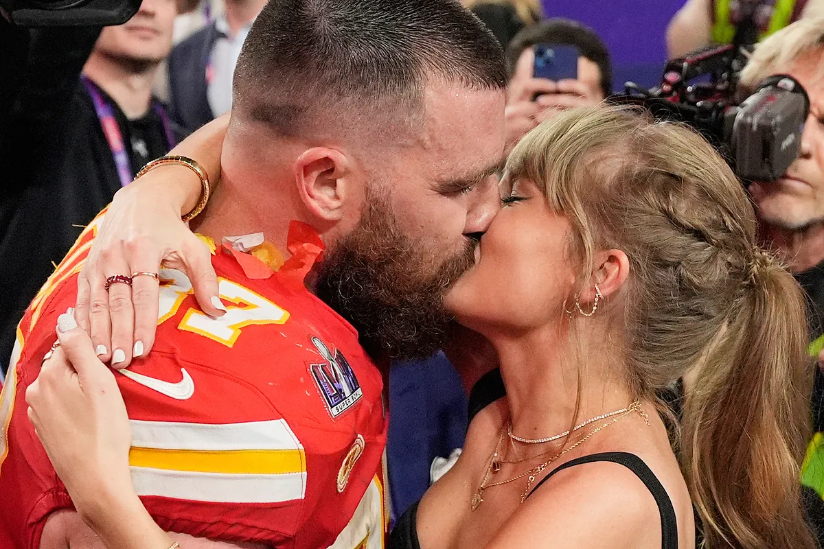 What a relationship expert observed about Travis Kelce and Taylor Swift