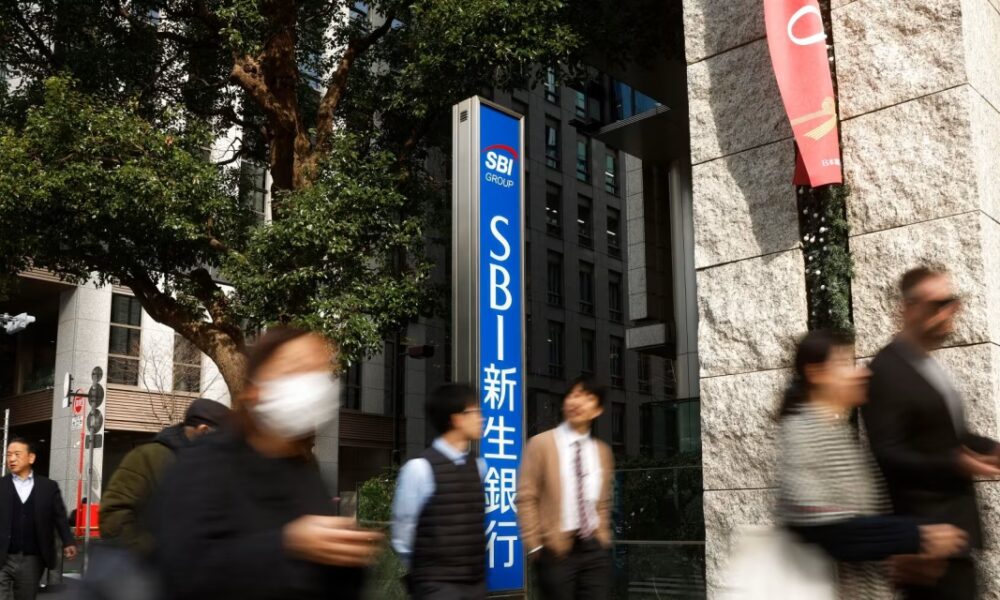 SBI Shinsei Bank Shares Surge in Tokyo Debut