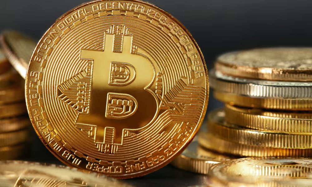 Bitcoin and XRP Struggle Again. Why Coinbase, Robinhood, and Strategy Stocks Are Rising.