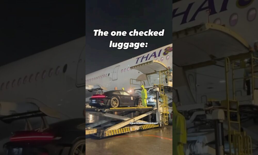 I like to travel with only one checked bag…🧳 #porschegt3rs #porsche #travelling