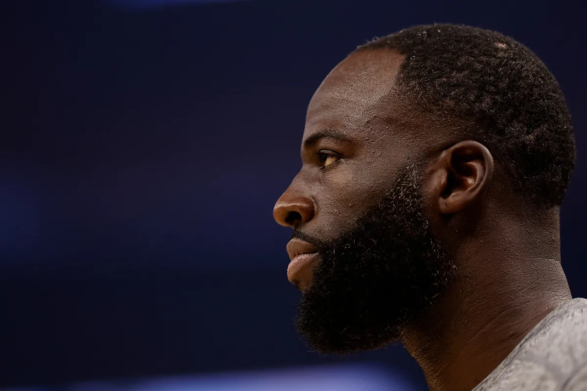 NBA fans mercilessly troll Draymond Green after viral ejection vs. Suns