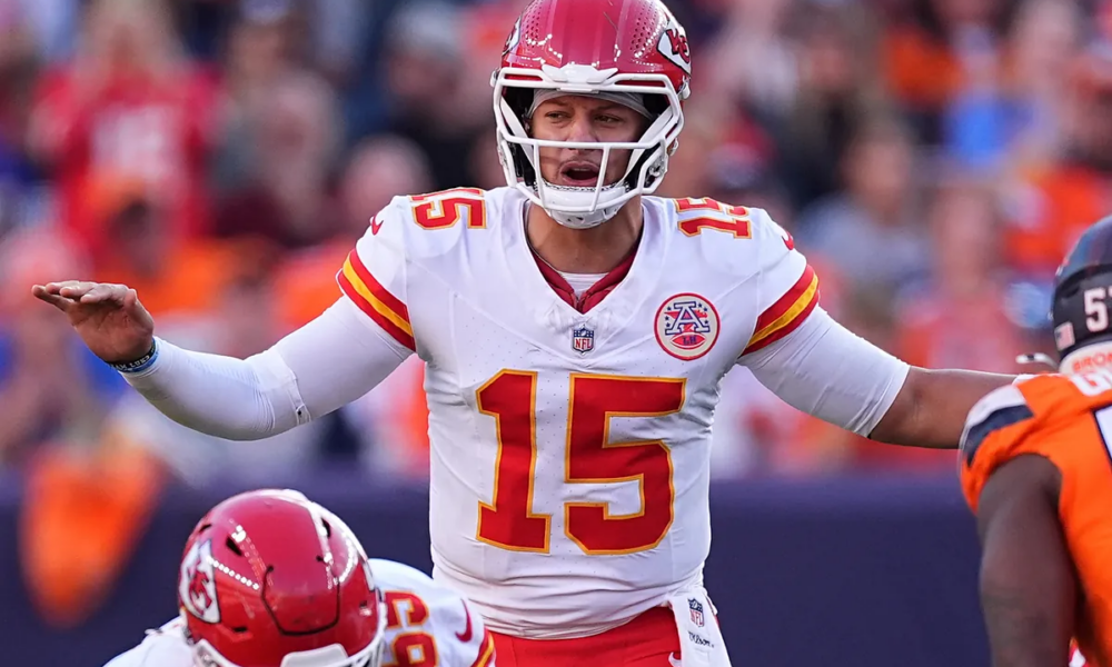 Patrick Mahomes does not hide what he is focusing on while recovering from his injury