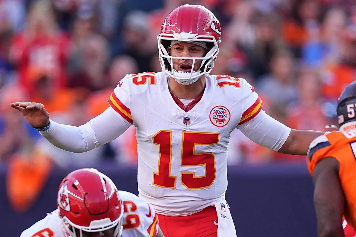 Patrick Mahomes does not hide what he is focusing on while recovering from his injury