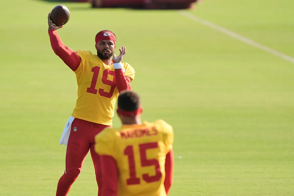Who is Chris Oladokun? The Chiefs' last hope after Mahomes' injury