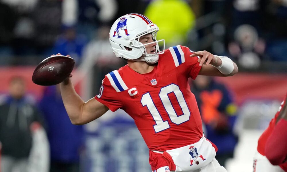 Drake Maye sparks Lamar Jackson's collapse, sets brutal Primetime record