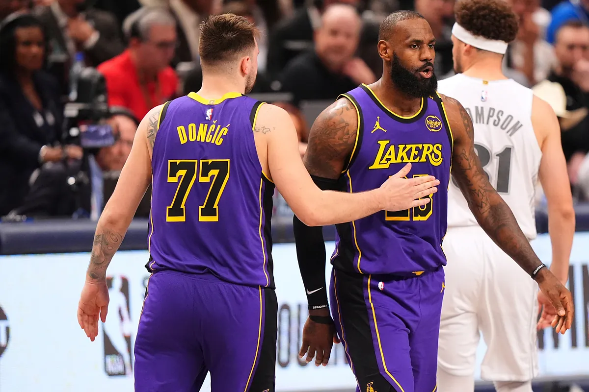 A frank assessment from James Worthy reignites conversations about the balance of star power in Los Angeles