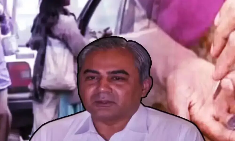 Pakistan minister Mohsin Naqvi, who 'stole' India’s trophy, bans ‘professional beggars’ from flying abroad after Saudi deports 24,000