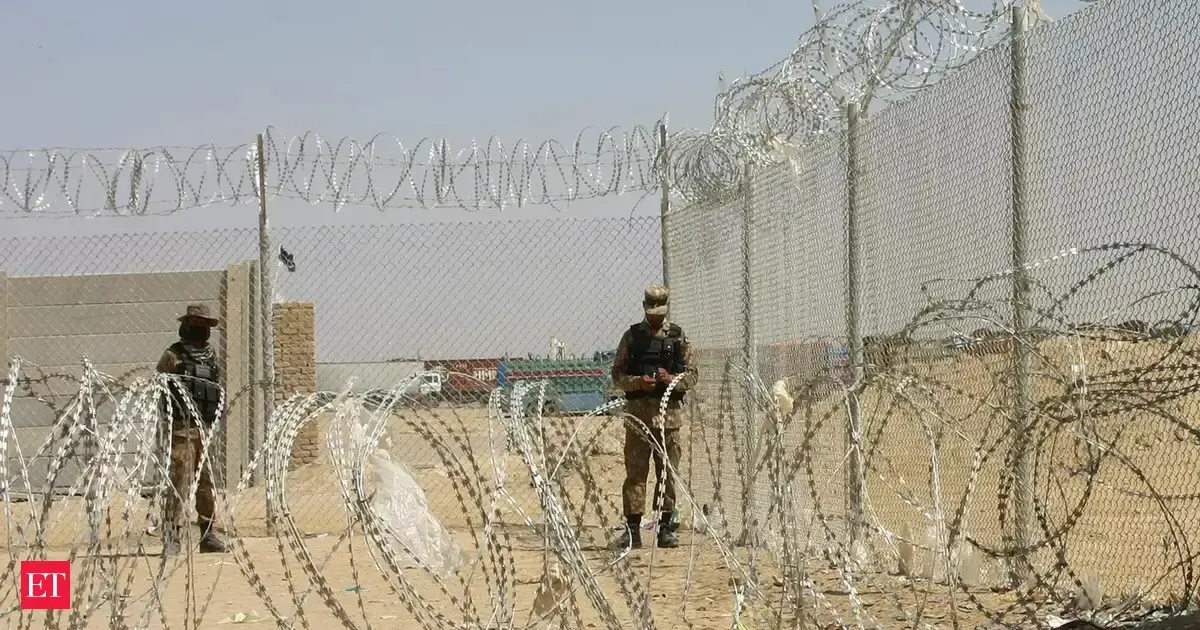 Five Pakistani police personnel killed in 'gun and bomb' attack