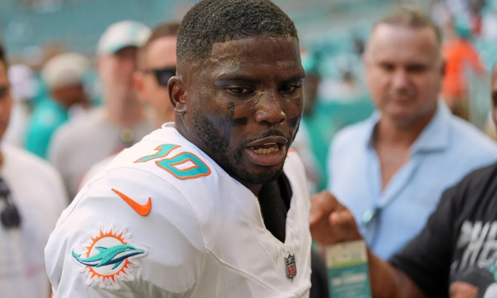 Tyreek Hill's pledge of loyalty amid the imminent exit of Tagovailoa