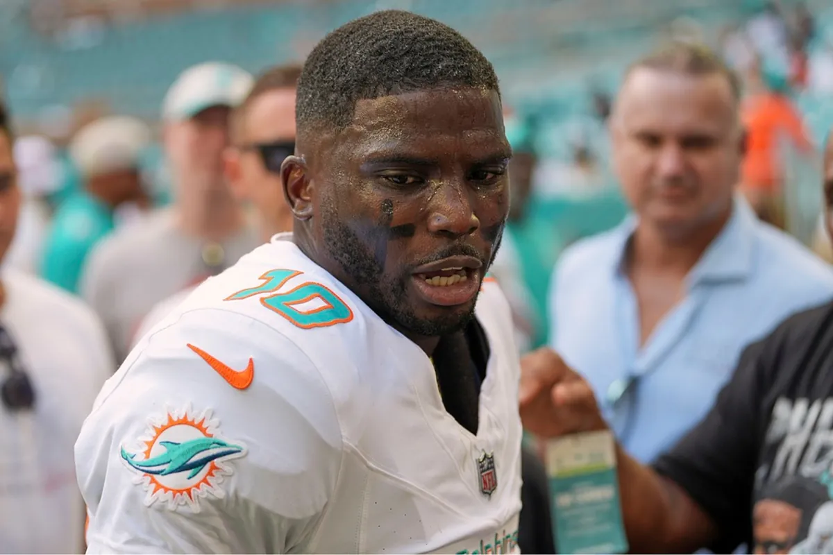 Tyreek Hill's pledge of loyalty amid the imminent exit of Tagovailoa