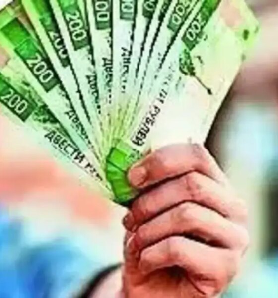 Ruble’s world-beating rally poses new risk to Russian economy