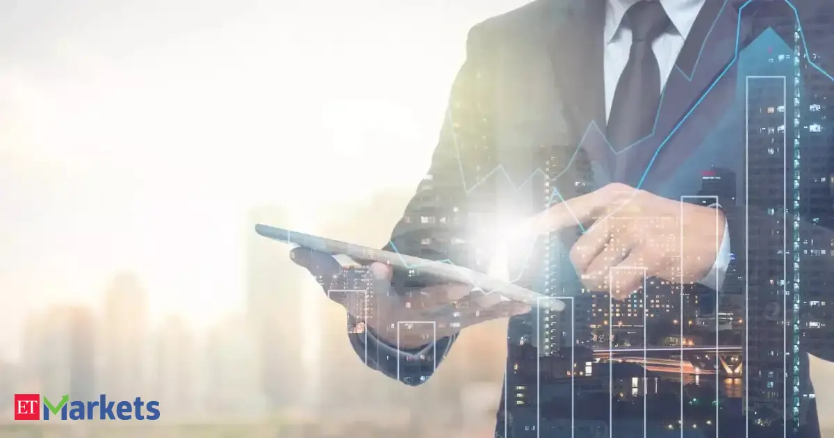 Mcap of 7 of top-10 most valued firms declines by Rs 35,439 cr; SBI biggest laggard