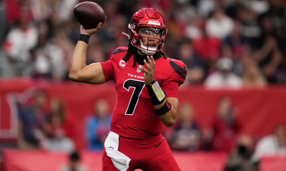 Super Bowl champion says Texans are built to "Suffocate offenses"