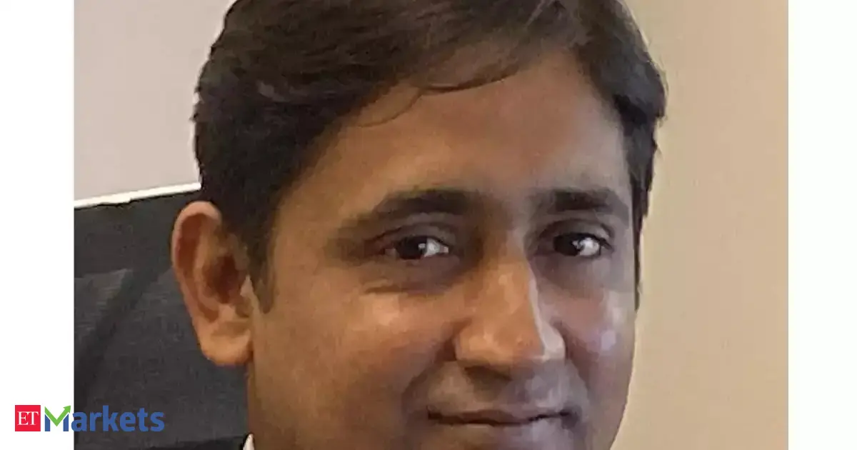 Largecaps to lead near term as markets wait for earnings and trade clarity: Ashi Anand