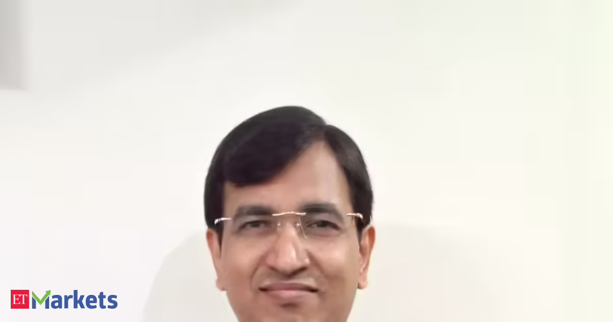 ETMarkets Smart Talk | Midcaps look attractive on PEG basis despite valuation concerns: Avinash Agarwal