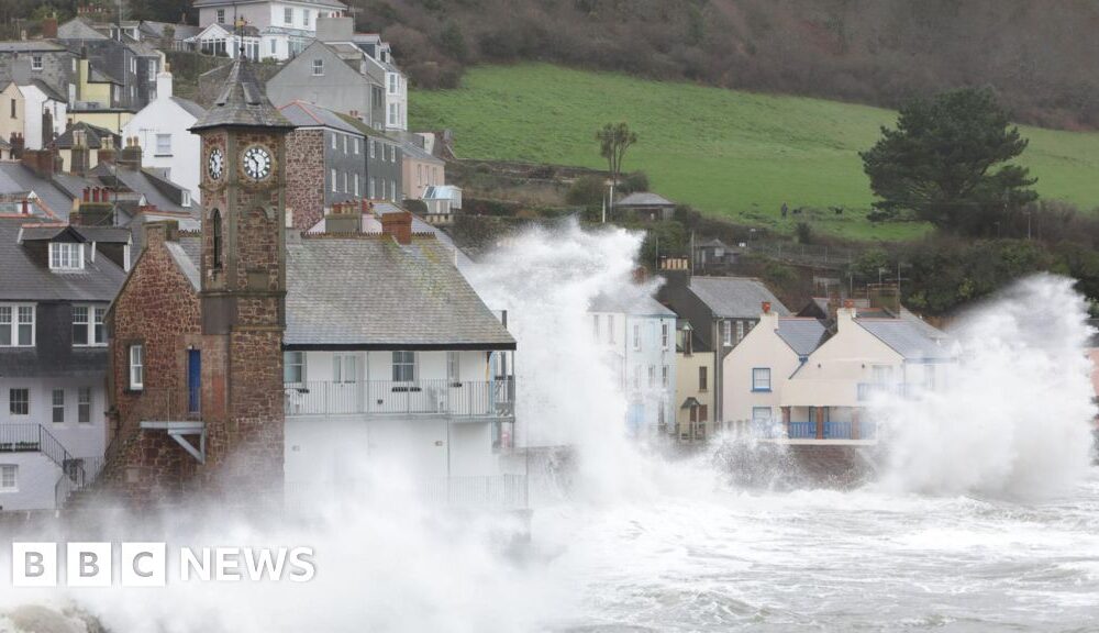 Insurers told to make travel and home policies easier to understand