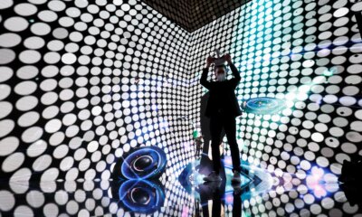 Meta shifts resources from metaverse to AI glasses amid budget shifts