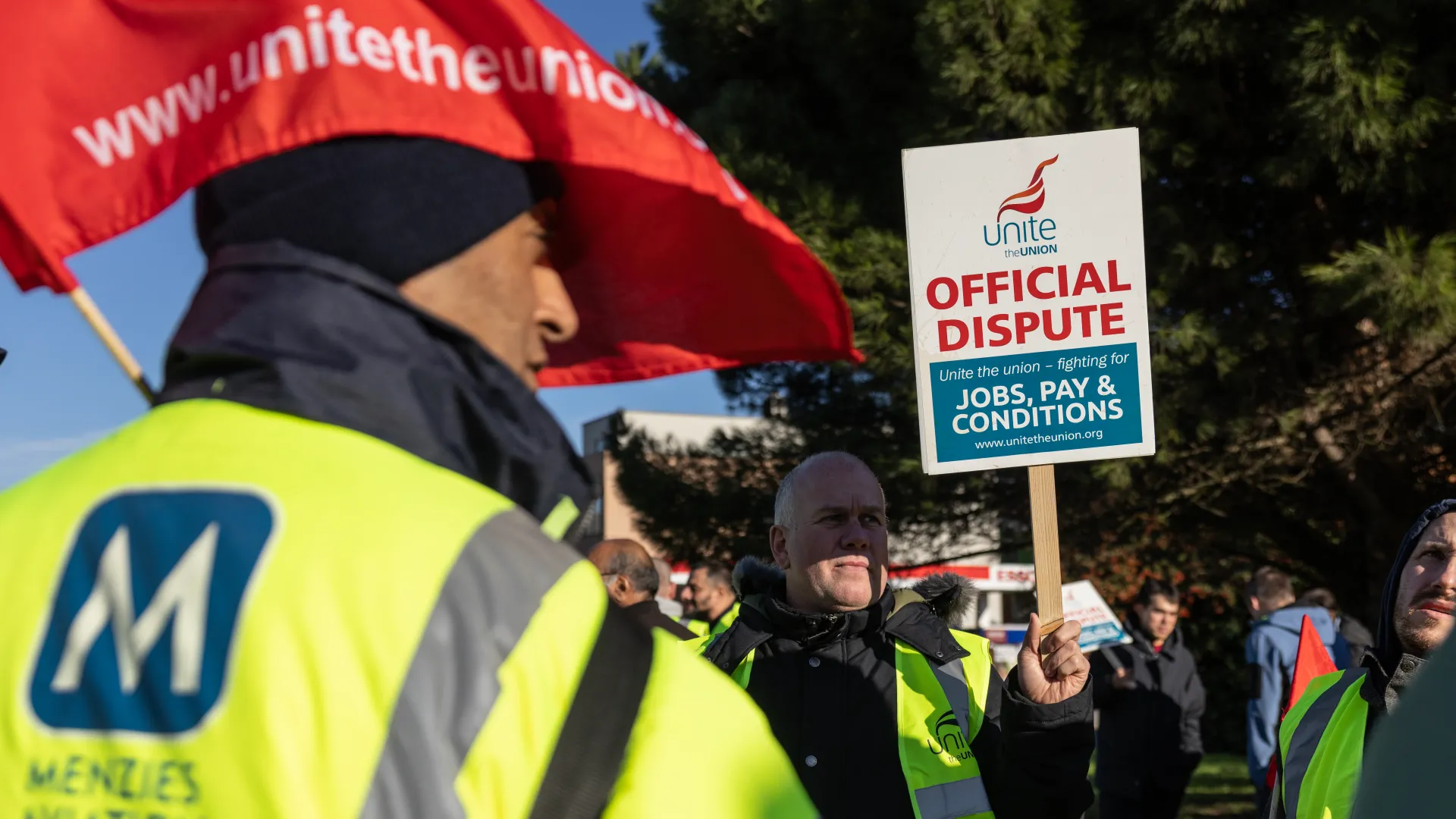 Travel misery for thousands of Brits heading to Lapland after cabin crew vote in favour of strike
