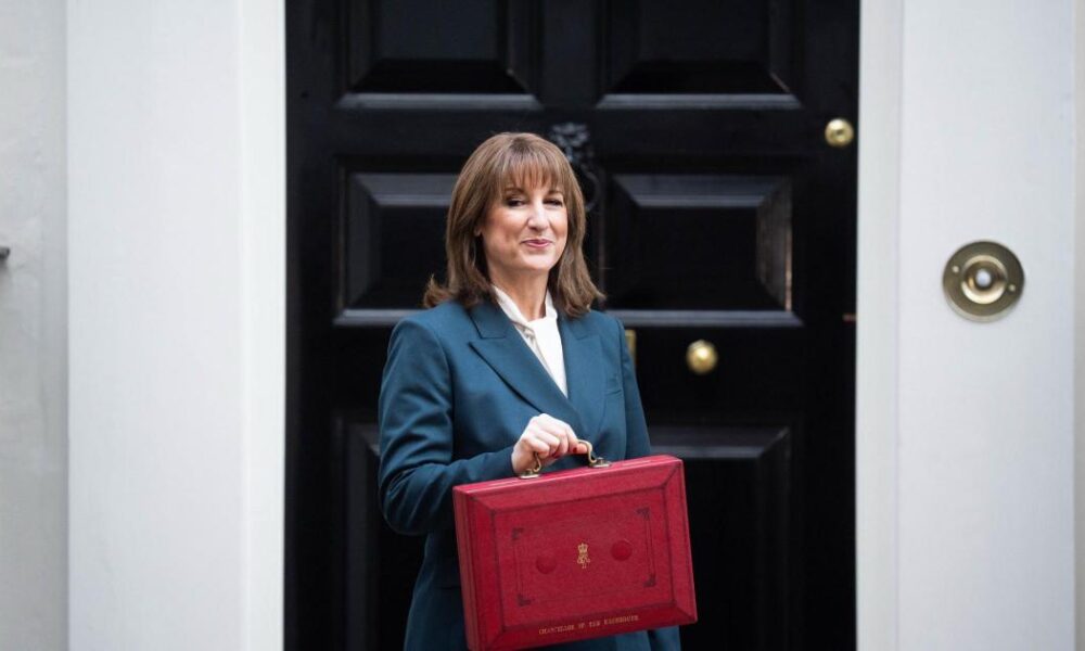 Echo Comment on the "lie" debate about Reeves' budget