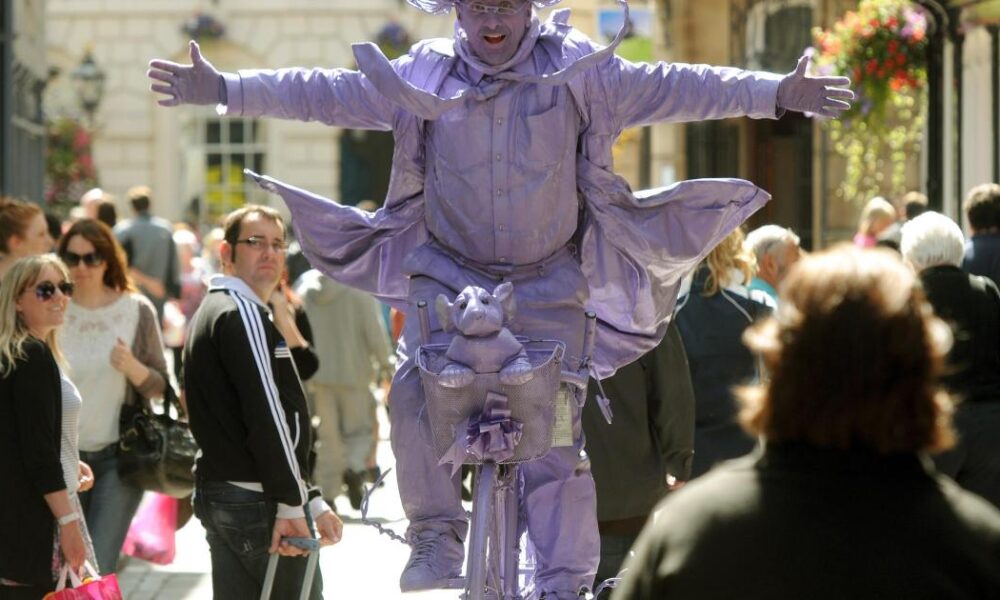 Tribute to Purpleman, legendary York street performer