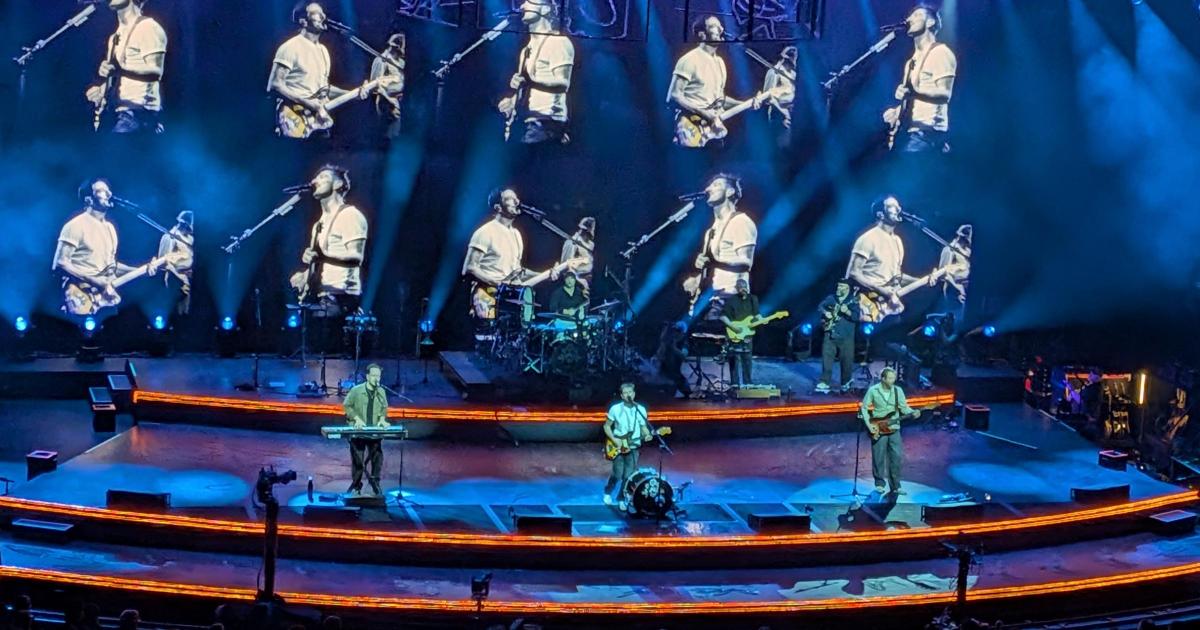 REVIEW: Mumford and Sons, Leeds Arena - with photos