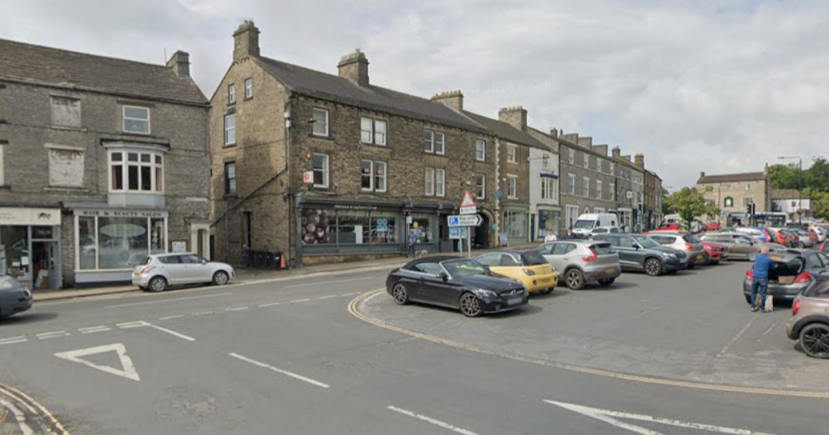 Pedestrian dies after crash in Leyburn in Wensleydale