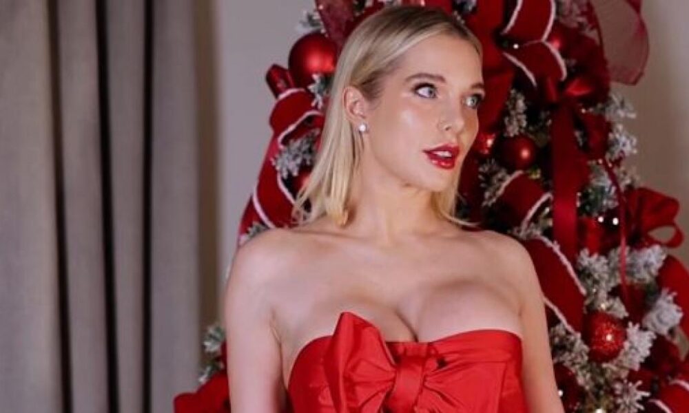 Helen Flanagan all 'All Wrapped Up' for Ann Summers