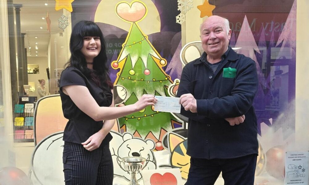 Art student Libby wins Mackenzie Thorpe design contest