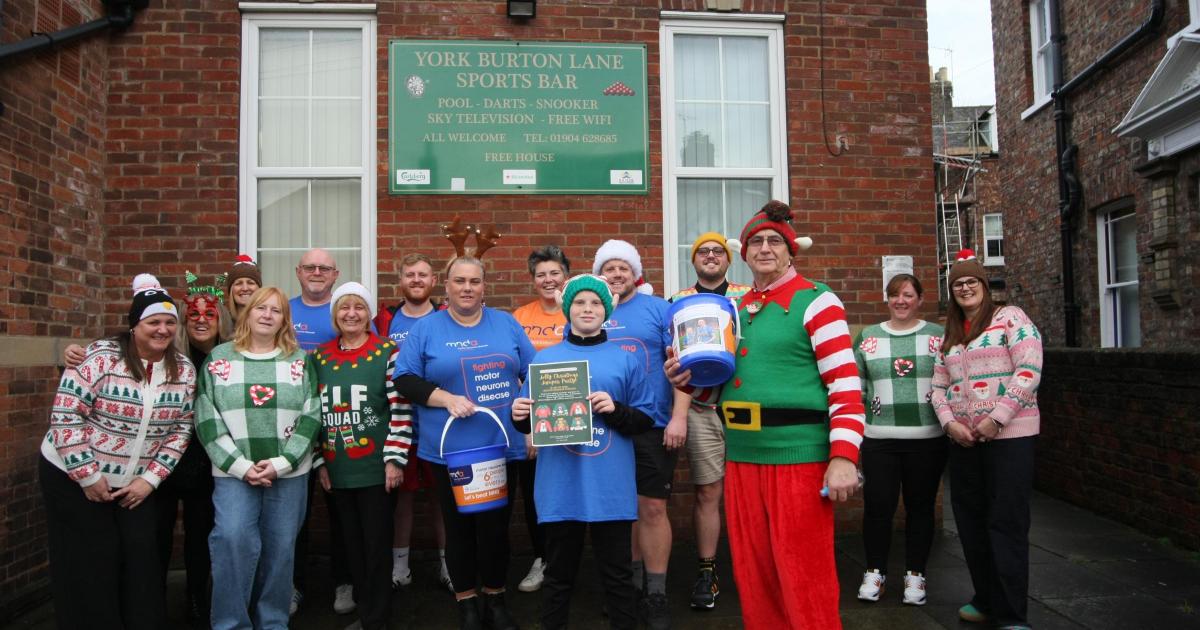 Kevin Sinfield inspires Burton Lane Club in MND fundraiser