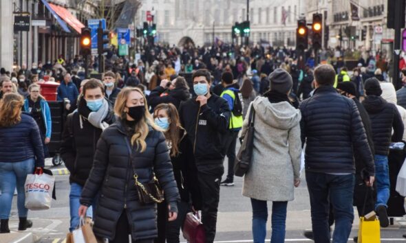 NHS boss urges Brits to wear facemasks after surge in flu