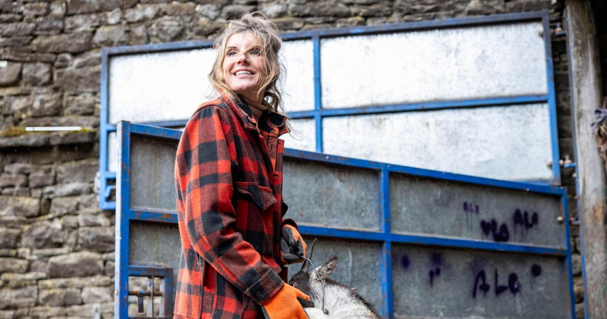 Yorkshire Shepherdess Amanda Owen calls out Instagram trolls