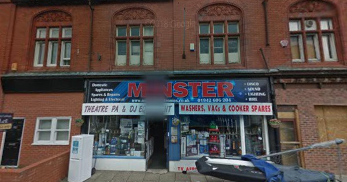 Plans to convert Leigh shop space into homes approved