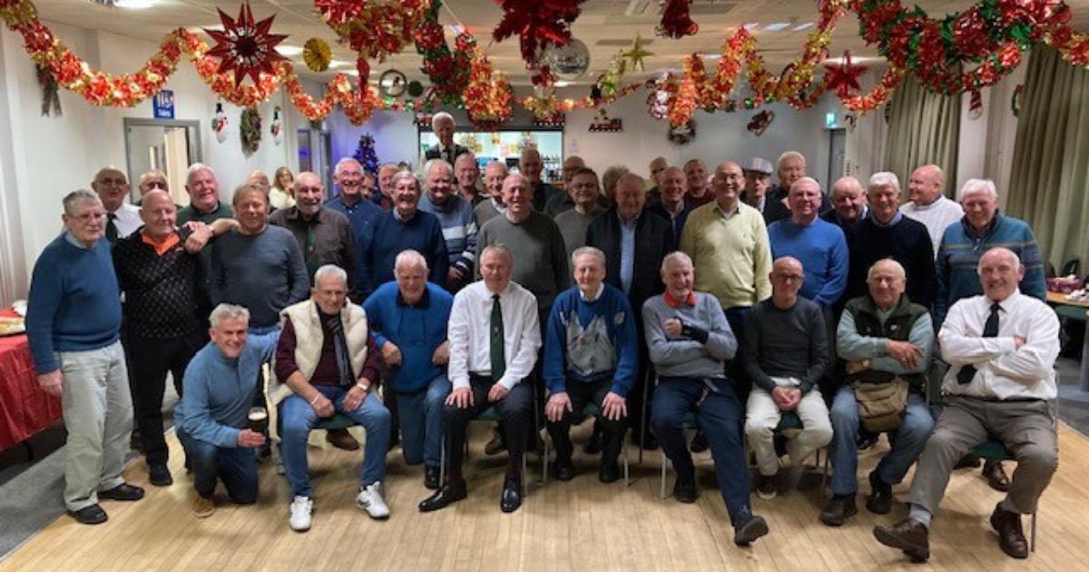 York secondary reunion raises hundreds for Candlelighters