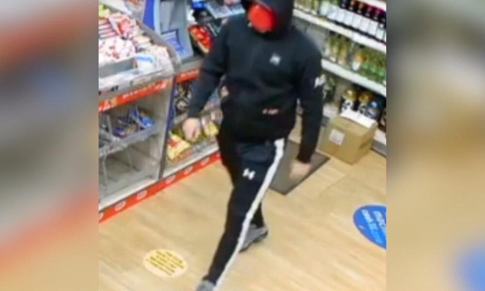 Attempted robber caught on camera in Holgate Road shop