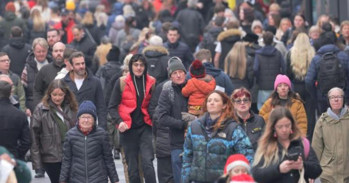 Christmas Eve LIVE: Travel, traffic and shopping news from County Durham