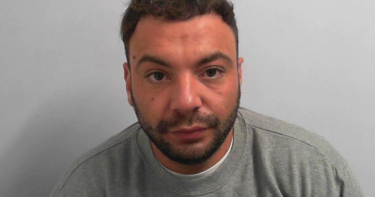 Police hunt wanted Filey man with connections to Whitby