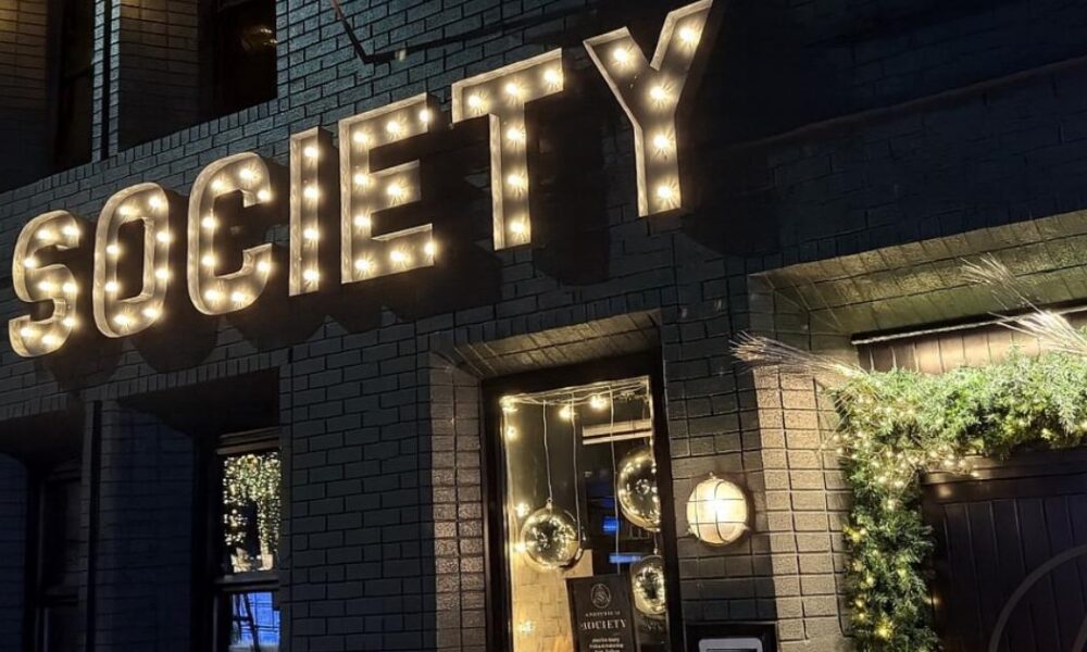 Atherton bar owner 'proud' of staff in face of 'increasing abuse'