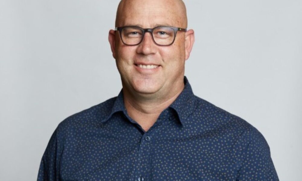 Field appointed Deep Yellow MD