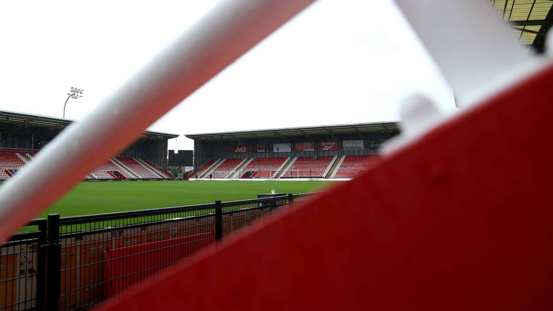 Man Utd Women v West Ham kick-off delayed