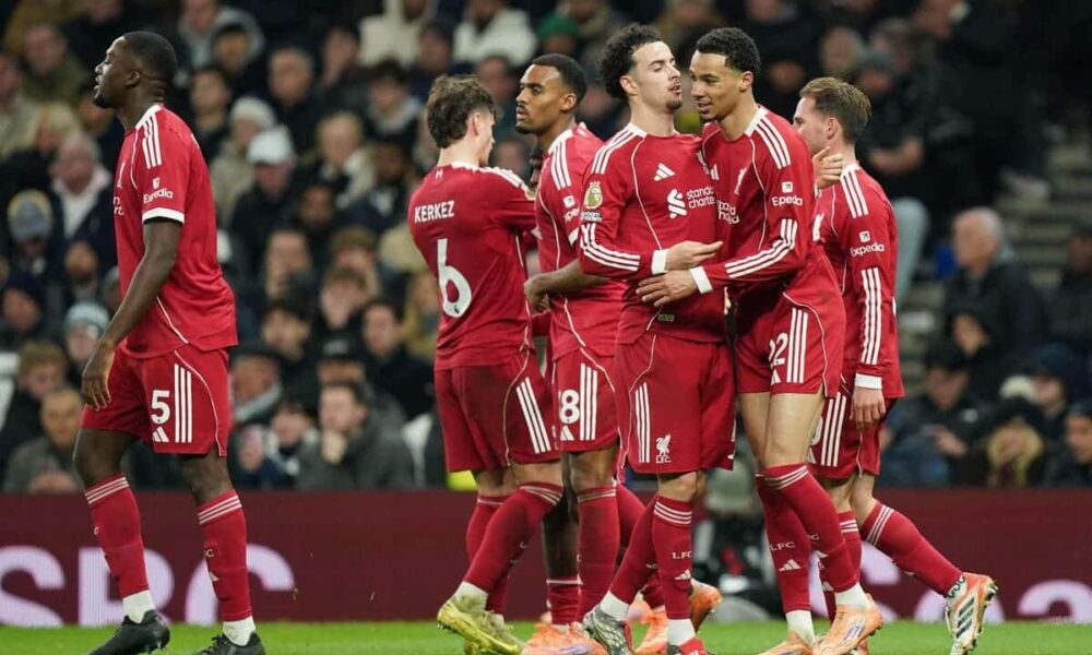 Reds hold on against nine-man Spurs