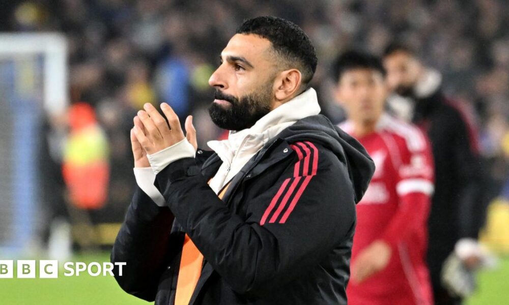 Mohamed Salah applauds Liverpool supporters after draw at Leeds
