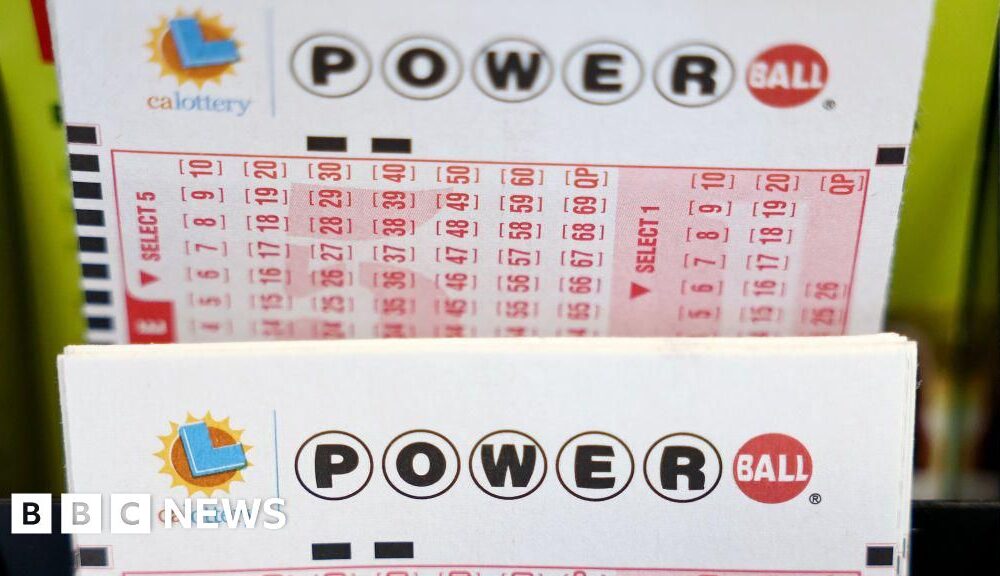 Arkansas Powerball player strikes $1.8bn jackpot on Christmas Eve