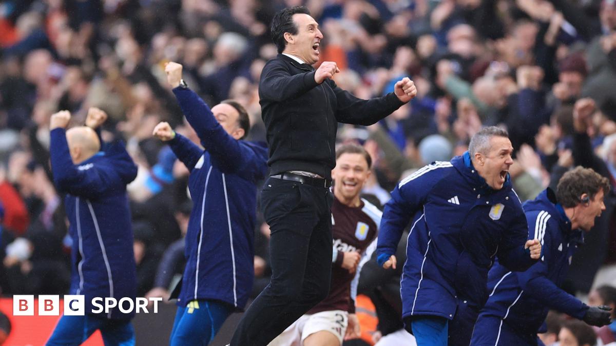 Unai Emery celebrates
