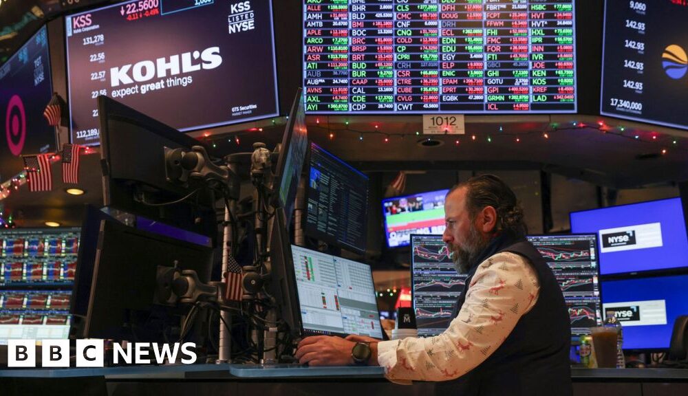 US stock market ends 2025 on a high note after volatile year