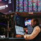 US stock market ends 2025 on a high note after volatile year