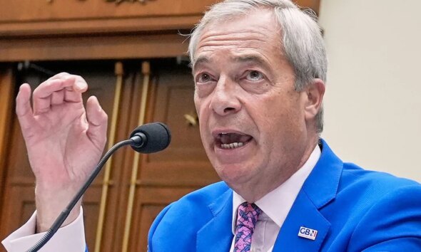 Holocaust Survivors Urge Nigel Farage To Apologise Amid Antisemitism Allegations