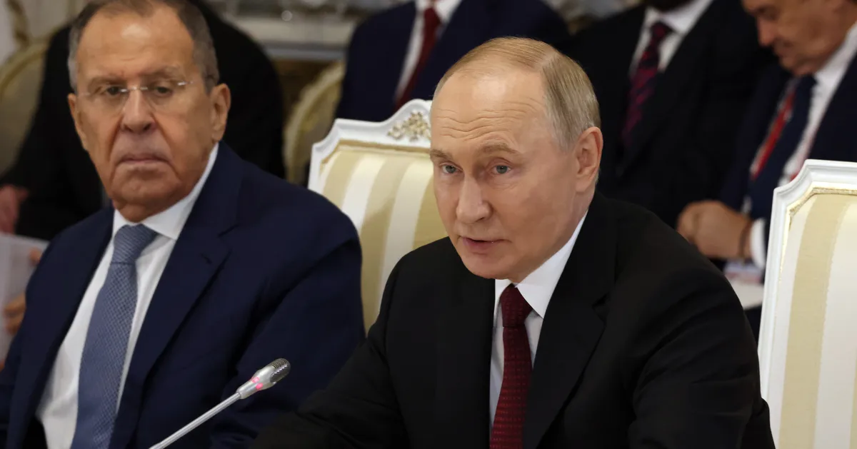 Putin's Top Diplomat Attacks UK Using Old Russia Claims