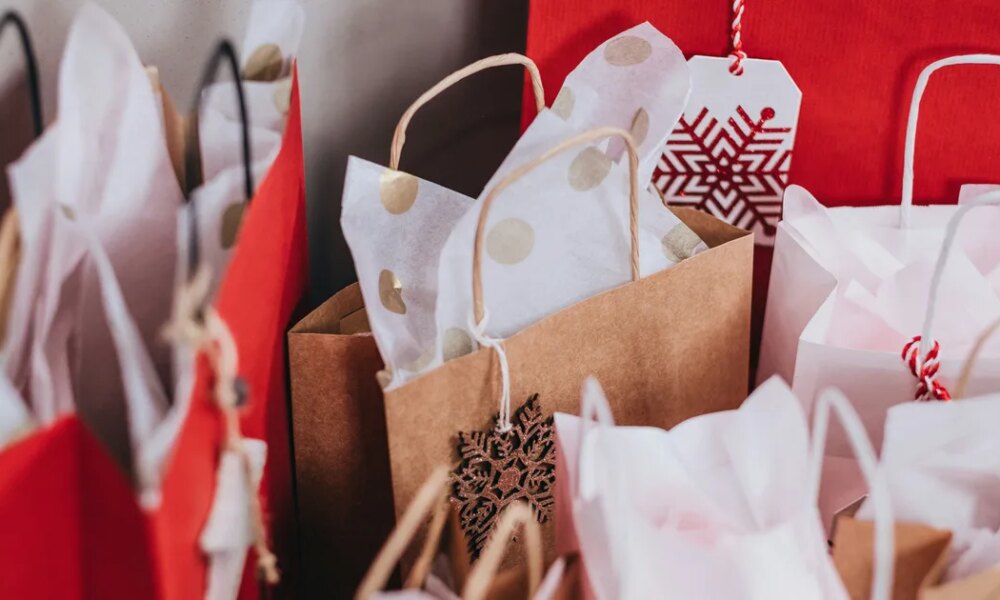 Save Hundreds This Christmas By Shopping Second-Hand