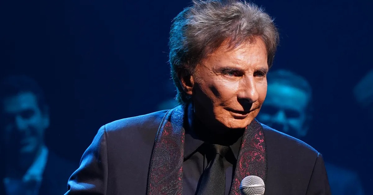 Barry Manilow To Undergo Surgery After Lung Cancer Diagnosis